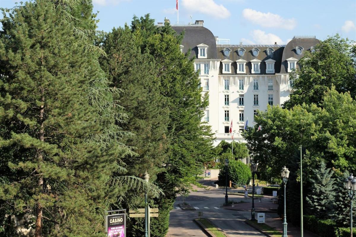 Petit Palace Vue Sur Imperial Annecy Esterno foto